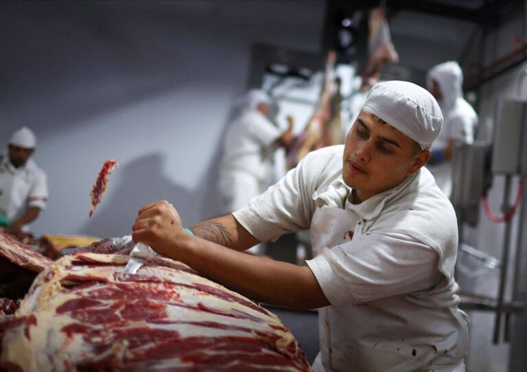 China eleva tarifa para carne bovina australiana e Brasil pode ser próximo