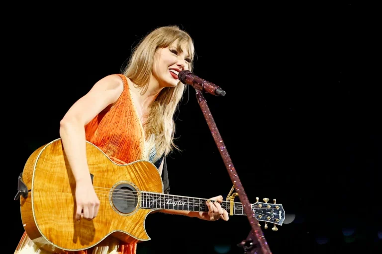 Taylor Swift revela música inédita para trilha sonora de Toy Story 5