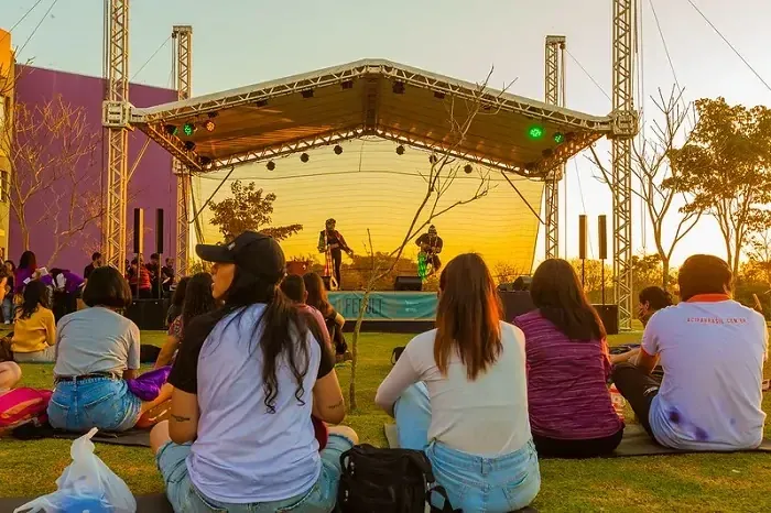 UNILA transforma Foz do Iguaçu em festival com 50 atividades de arte latino-americana