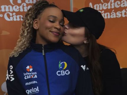 Rebeca Andrade esclarece especulações após declaração de amor