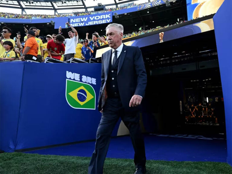 Brasil enfrenta Japão na estreia da Copa sob pressão