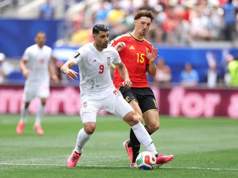 Bélgica não sai do 0x0 contra Irã e complica sua situação no Mundial