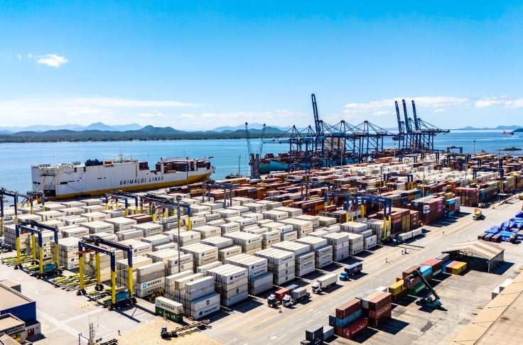 Porto de Paranaguá amplia liderança nas exportações de frango
