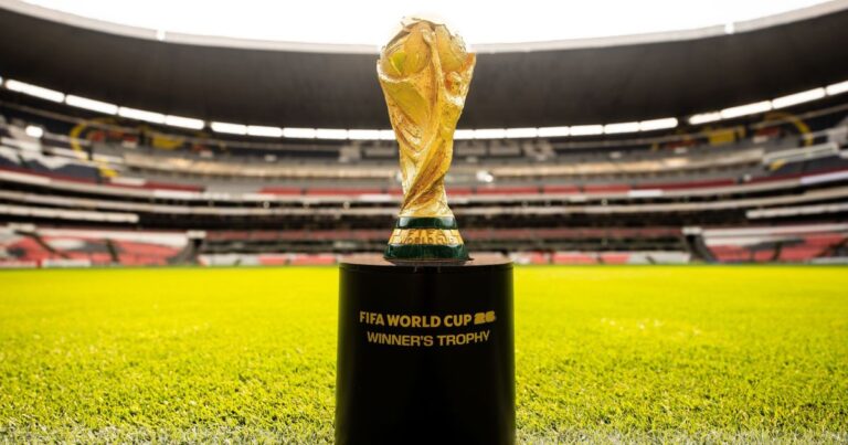 Holanda e Alemanha abrem rodada de decisões na Copa