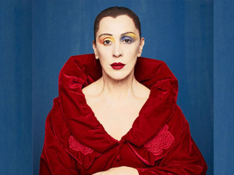 Claudia Raia vive Tarsila do Amaral em musical em Curitiba