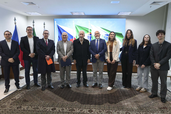 Paraná apresenta ambiente de negócios a empresas tchecas