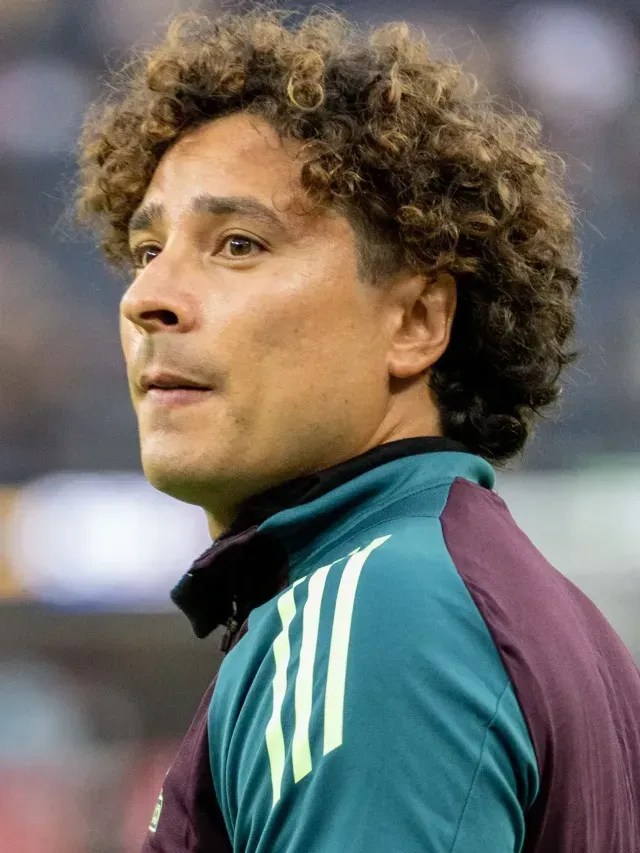 Ochoa joga pelo México mas não iguala recorde de Messi e CR7