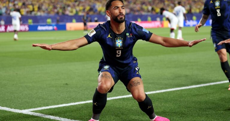 Matheus Cunha entra em histórico clube de artilheiros do Brasil em Copas
