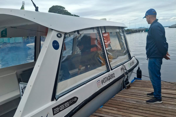 Paraná inicia vistorias de táxi náutico na travessia da Ilha do Mel
