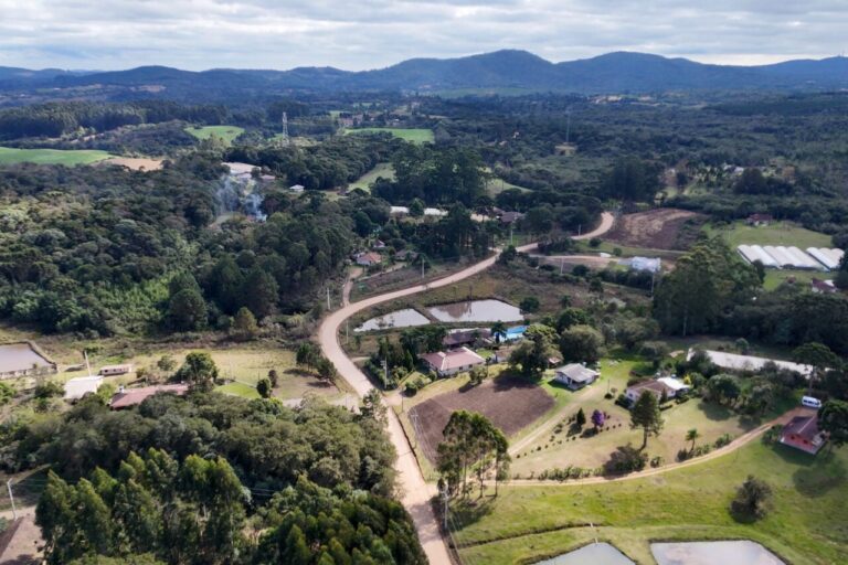 Estrada do Saltinho na Grande Curitiba recebe investimento de R$ 29,4 milhões para pavimentação