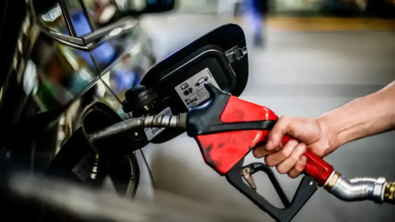 Governo adia novamente reunião sobre aumento de etanol na gasolina