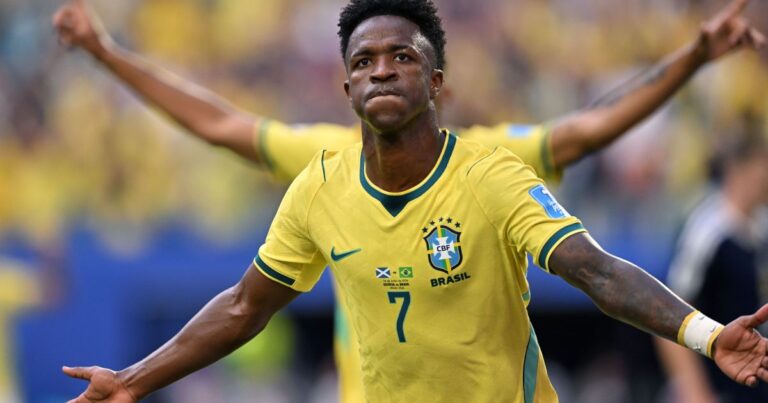 Vinicius Jr. sobe para 4º lugar no ranking de melhores atacantes