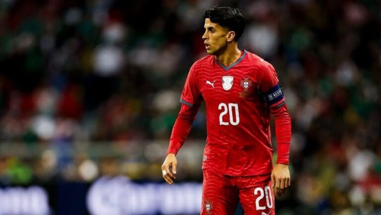 Cancelo sai em defesa de CR7 e Neymar na Copa