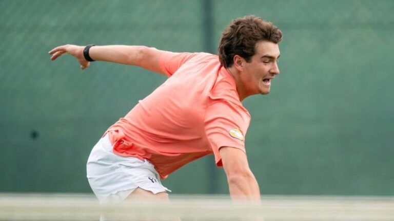 João Fonseca avança em Wimbledon após vencer Bautista Agut