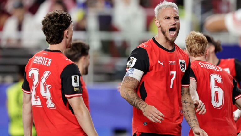 Áustria vence Jordânia e encerra jejum de 36 anos na Copa do Mundo