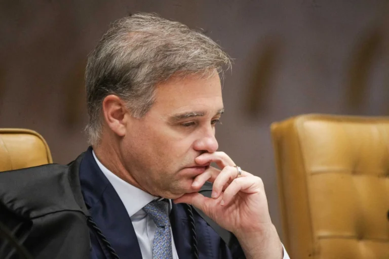 André Mendonça participa da Marcha para Jesus em São Paulo