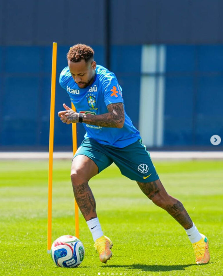 Neymar segue recuperação e treina com bola antes de estreia