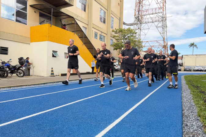 PMPR inaugura pista de atletismo com padrão internacional