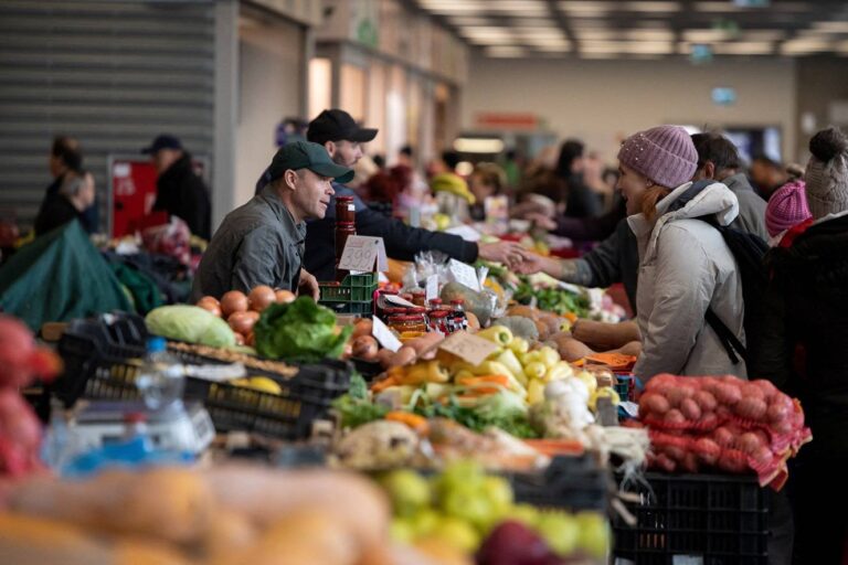 Preços mundiais de alimentos recuam pelo segundo mês
