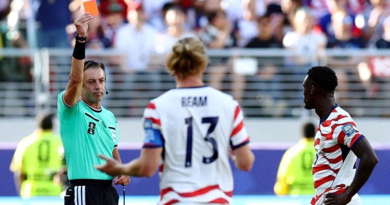 CBF defende árbitro após Trump questionar expulsão