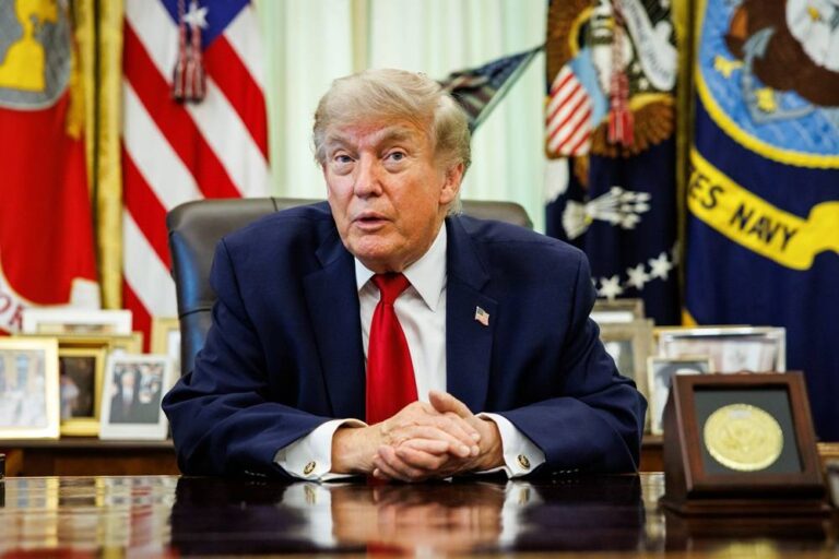 Trump assina ajuste de tarifas sobre alumínio
