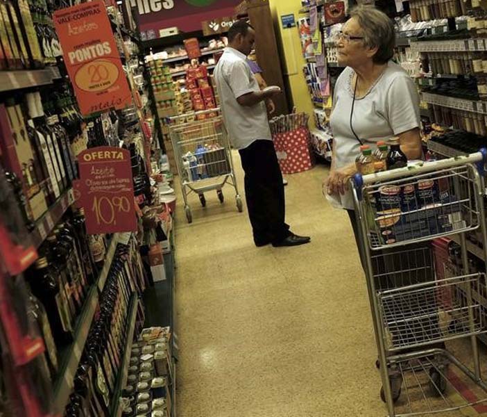 DIs caem com inflação abaixo do esperado