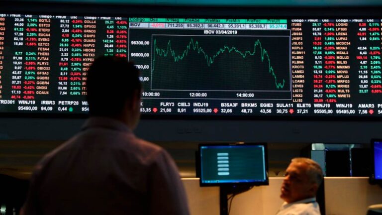 Ibovespa cai com tensão no Oriente Médio e juros americanos em foco