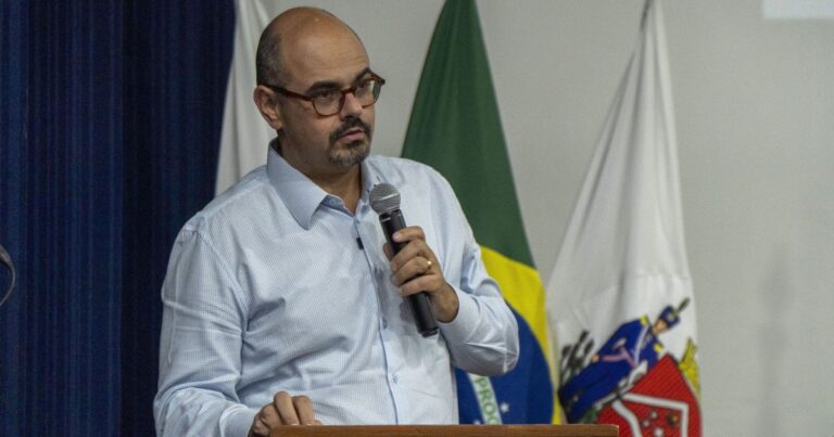 Simões espera que Marcelo Aro não tenha vinculado recursos a apoio