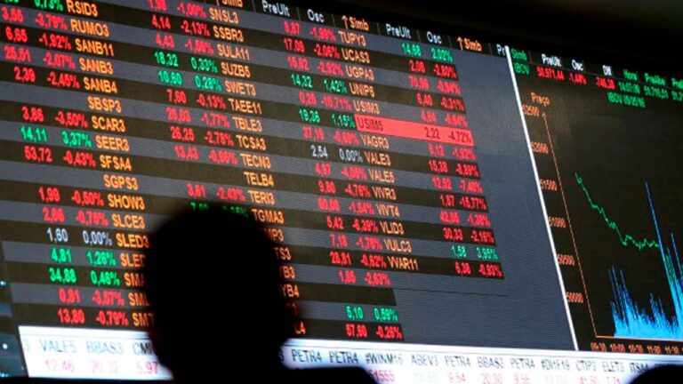 Ibovespa fecha em queda, pressionado pela Vale acima de 172 mil