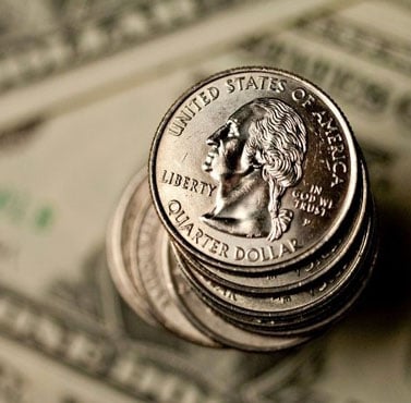Dólar supera R$ 5,20 com pressão do mercado externo