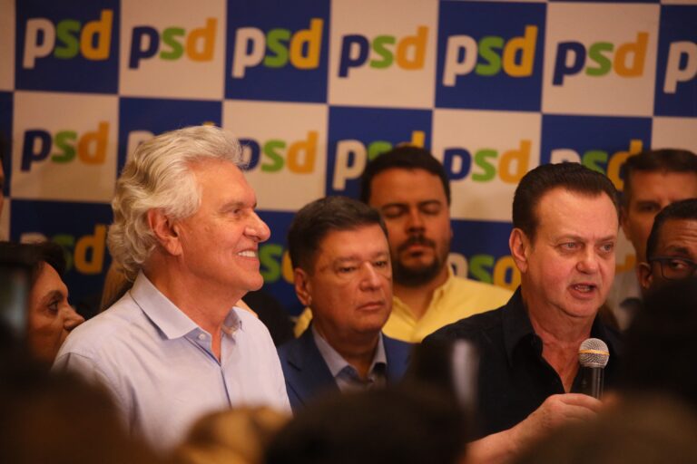 Caiado equipara corrupção de esquerda e direita em convenção do PSD
