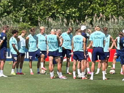 Noruega improvisa treino sob calor extremo e cobra FIFA