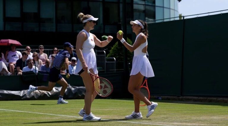 Luisa Stefani faz história e garante final inédita de duplas em Wimbledon