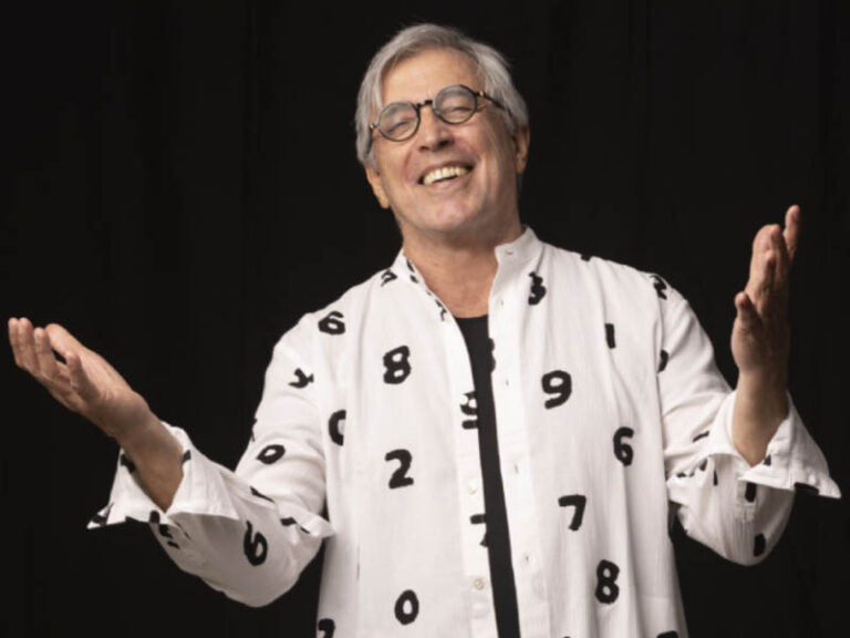 Ivan Lins celebra 80 anos com show único em Curitiba