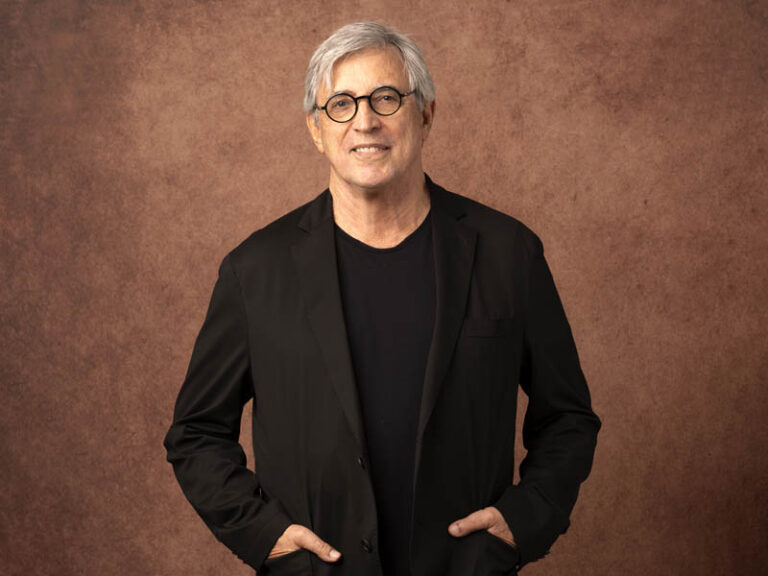Ivan Lins se apresenta em Curitiba com única data no Teatro Positivo