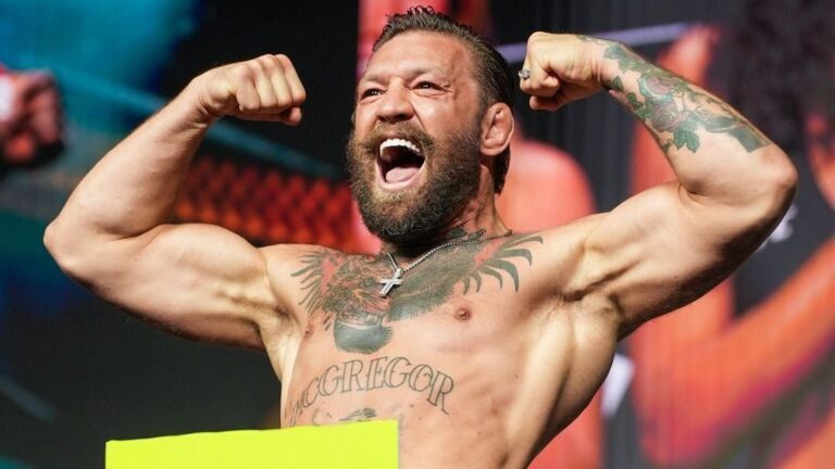 McGregor volta ao UFC após 5 anos para enfrentar Holloway