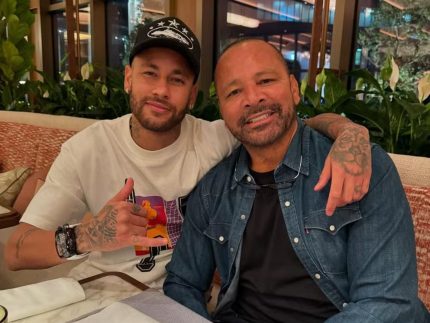 Neymar celebra os 2 anos de Helena com mensagens carinhosas