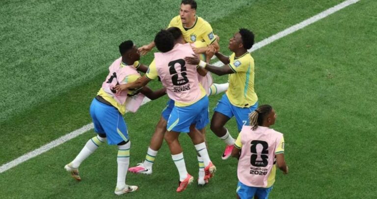 Brasil enfrenta Noruega e aguarda adversário das quartas