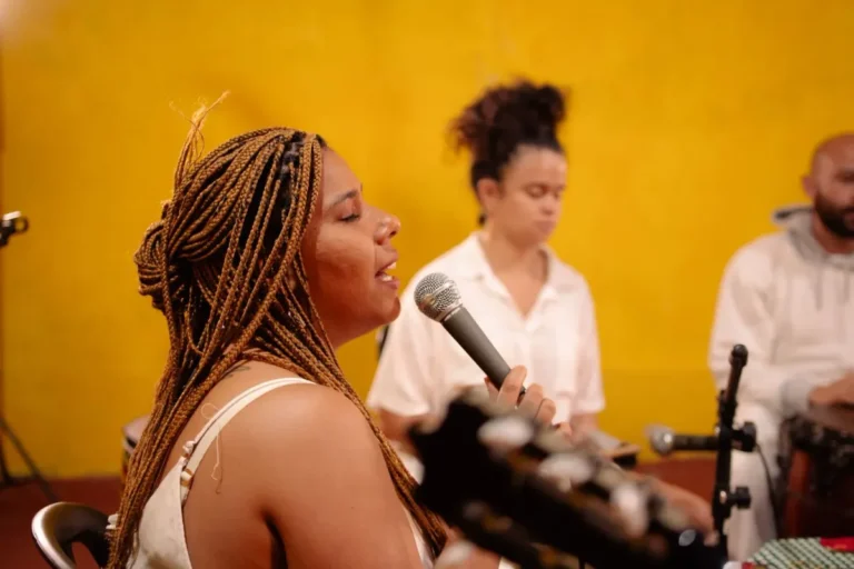 Samba de Oyá abre inscrições para oficinas de música para mulheres