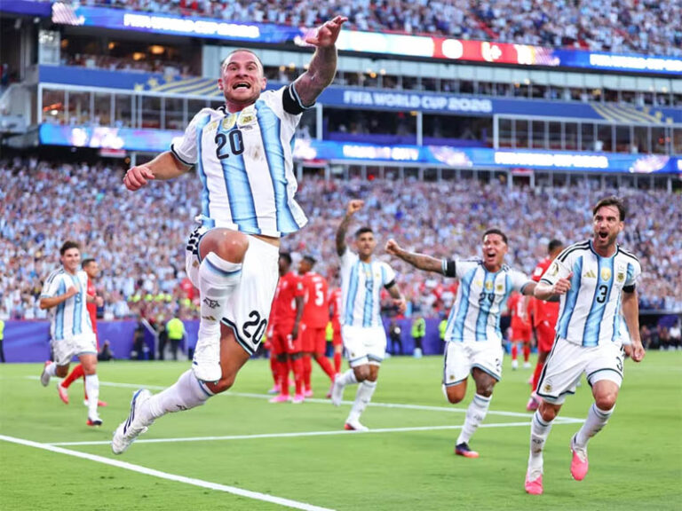 Argentina vence Suíça no mata-mata e enfrenta Inglaterra na semifinal