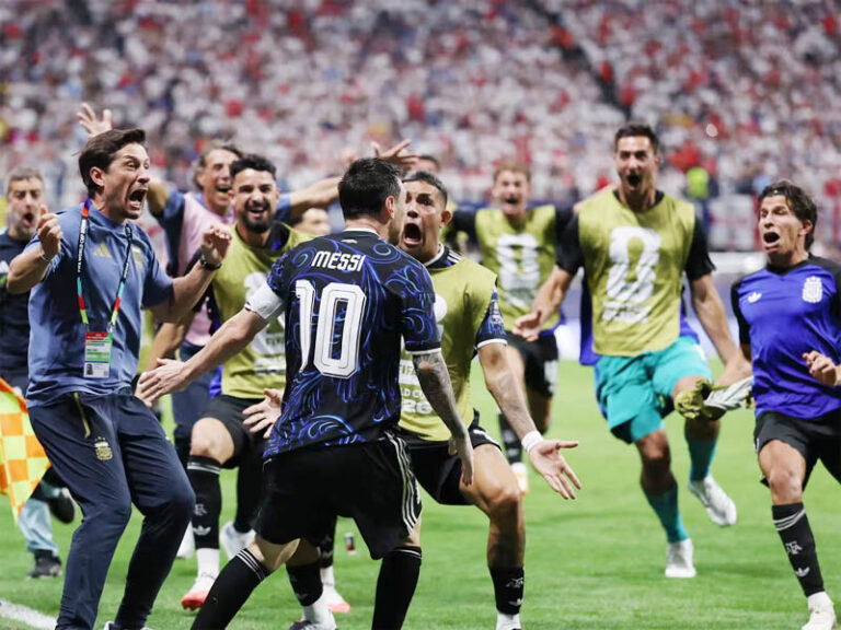Argentina vence Inglaterra e avança à final da Copa do Mundo