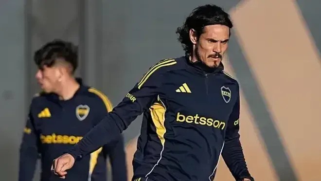 Cavani rescinde contrato e deixa Boca Juniors após três anos