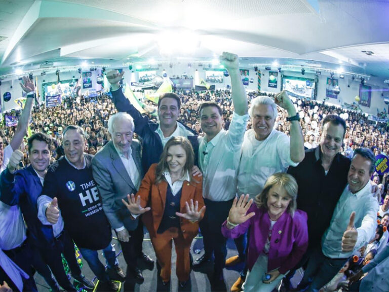 PSD oficializa Sandro Alex para suceder Ratinho Junior