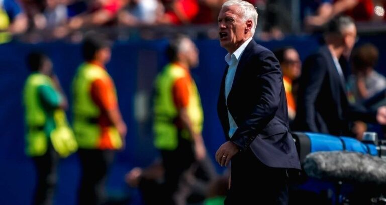 Deschamps iguala recorde de Felipão com terceira semifinal em Copas