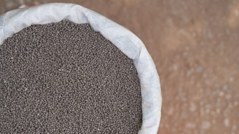 Oferta ampla pressiona preços de fertilizantes no mercado