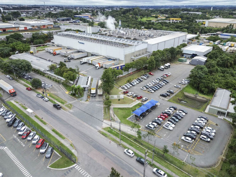 Exportações de Curitiba crescem 23% e superam média nacional