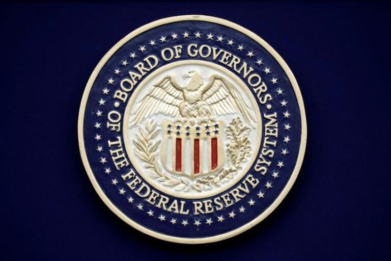 Fed se preocupa com risco inflacionário e avalia aumento de juros