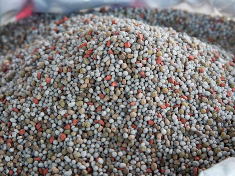 Fertilizantes mudam ritmo de compras para safrinha