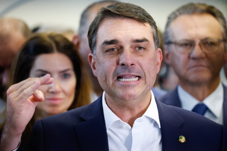 União Brasil e Progressistas não devem apoiar Flávio Bolsonaro