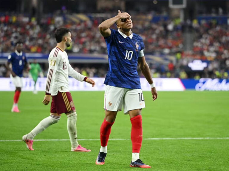 Espanha vence França e avança à final da Copa